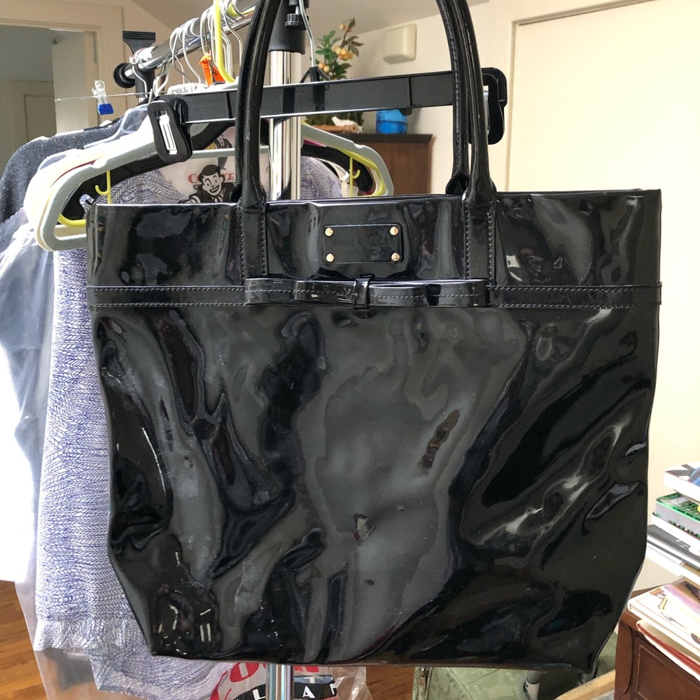 Patent Leather shoulder bag